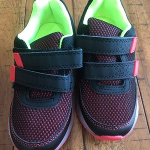 Carter’s light up tennis shoes